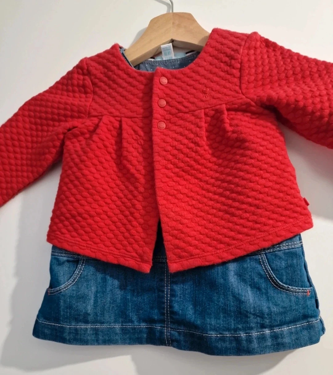 OBAÏBI spijkerrok + bijpassend rood vest – 12 maanden / 74 cm – photo 3